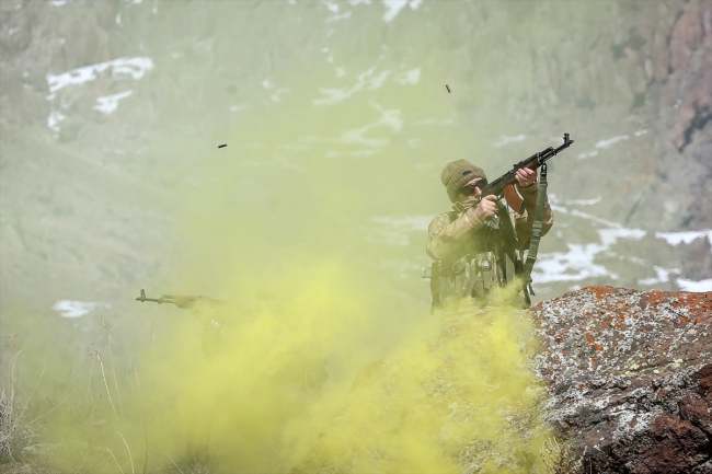 Terörle mücadelenin “gizli kahramanları” güvenlik korucuları